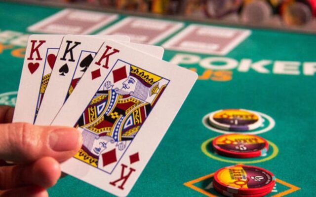 Game bài Ba Cây iWin thu hút được đông đảo người tham gia chơi